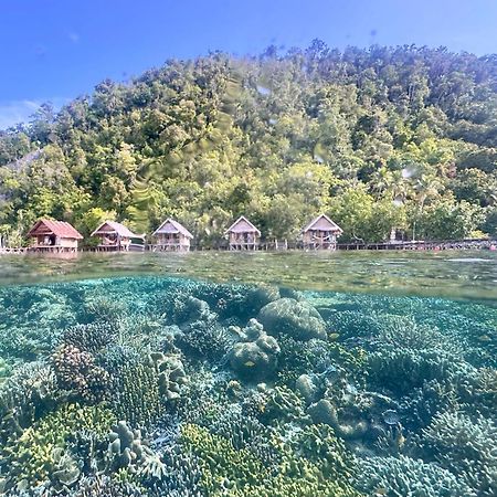 Terimakasih Homestay Pulau Mansuar Экстерьер фото