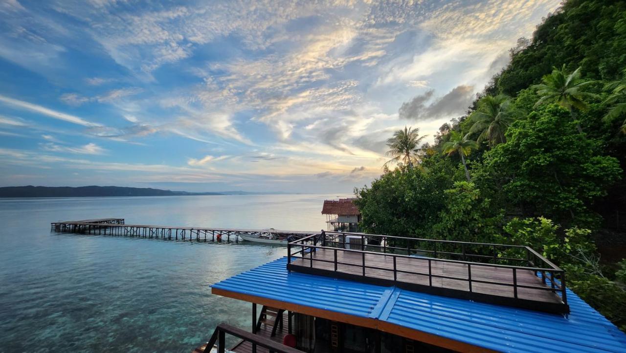 Terimakasih Homestay Pulau Mansuar Экстерьер фото